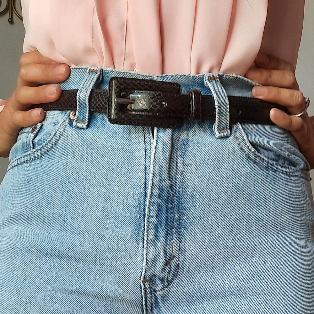 Vintage dark brown leather belt